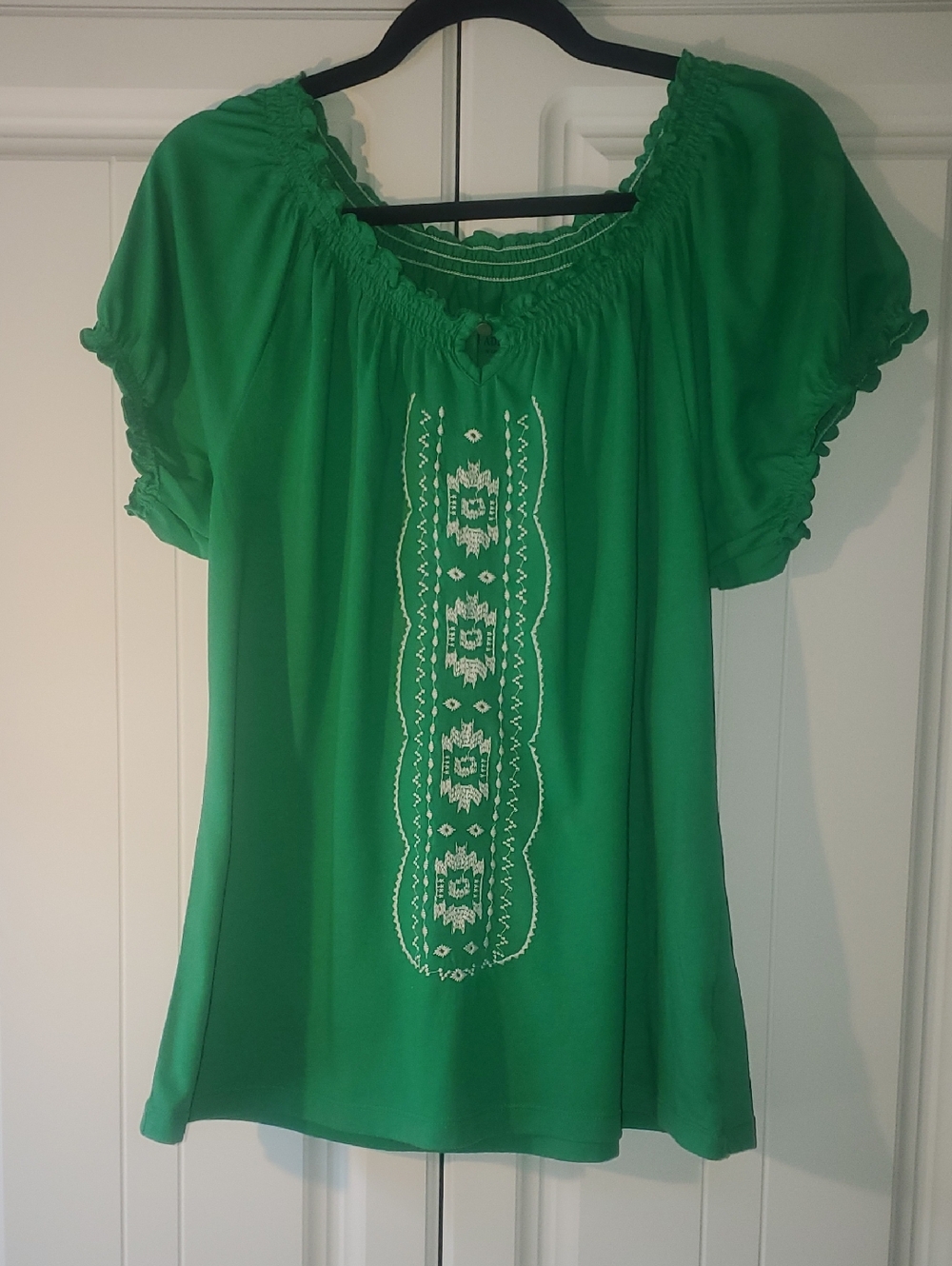 Faded Glory Green Embroidered Peasant Top